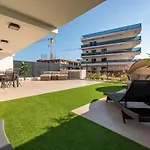 Apartmán Modern With Whirlpool & Few Steps Away From The - Borik, *